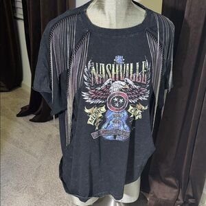 Fashion Nova Black Graphic Tee size XXL